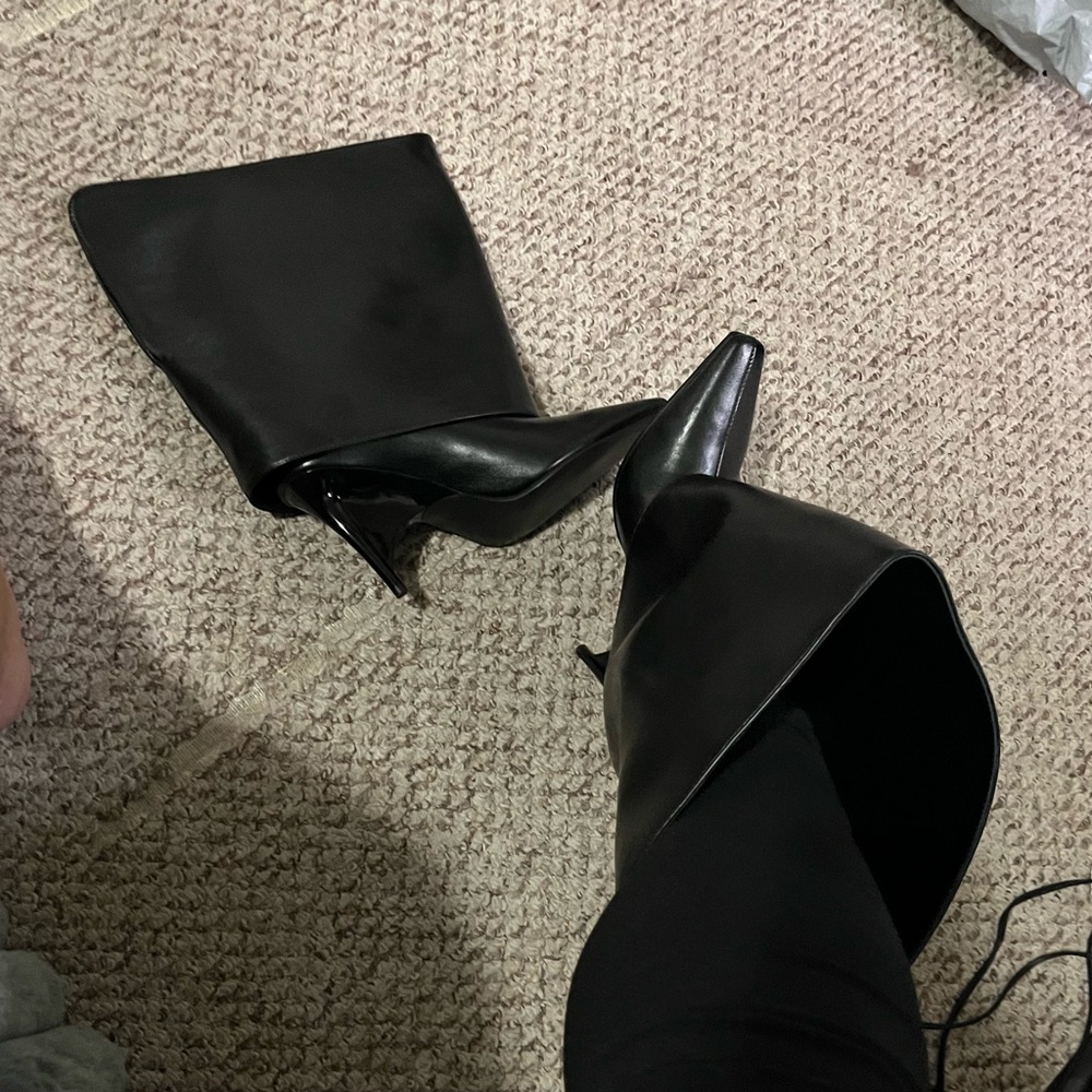 Woods by Jordyn Rev Boots! - Picture 5 of 8